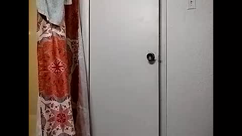 ciestep8216 online show from 01/01/25, 02:51