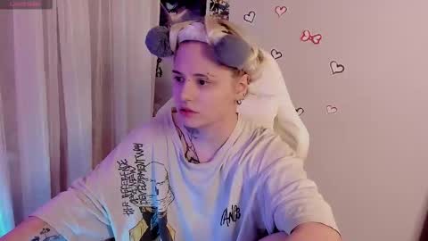 Helen and Teya online show from 03/01/26, 05:20