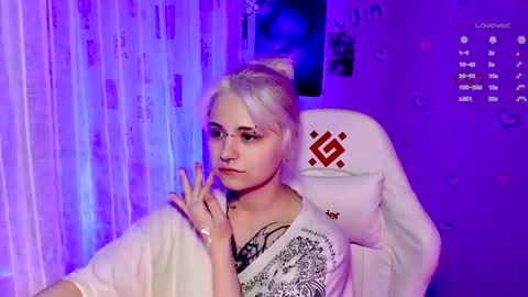 Snapshot of cigaretteduringsex chatting on 03/10/26, 06:40 Helen and Teya online show from 03/10/26, 06:40