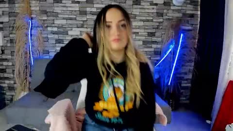 Ciindy Lovers online show from 10/09/25, 03:43