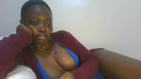 cilia petite online show from 12/18/25, 07:36