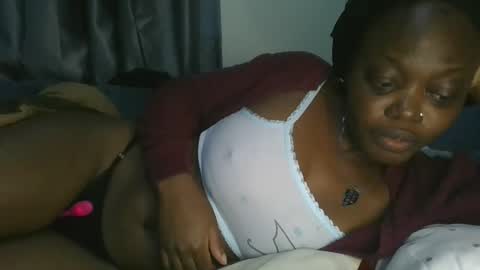 Snapshot of cilia_petite chatting on 06/11/26, 01:49 cilia petite online show from 06/11/26, 01:49