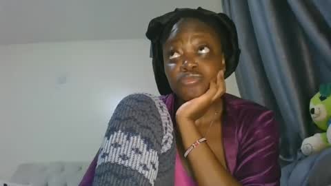 Snapshot of cilia_petite chatting on 06/21/26, 01:13 cilia petite online show from 06/21/26, 01:13