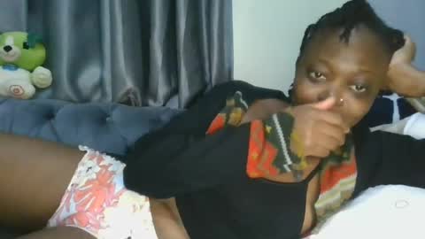 Snapshot of cilia_petite chatting on 06/24/26, 10:31 cilia petite online show from 06/24/26, 10:31