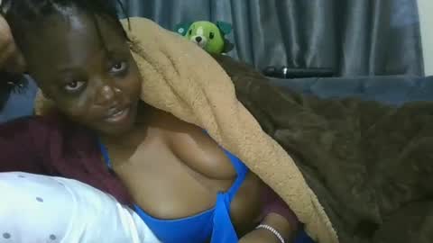 Snapshot of cilia_petite chatting on 07/14/26, 02:05 cilia petite online show from 07/14/26, 02:05