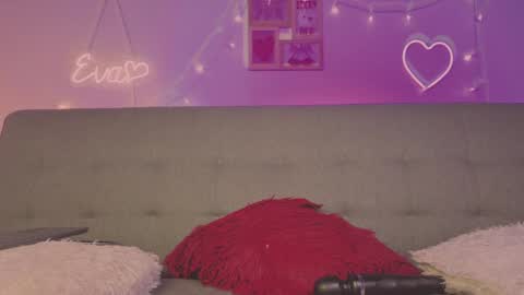 Snapshot of cinderella_lewis chatting on 04/06/26, 04:46 Sofi Eva and Mey online show from 04/06/26, 04:46