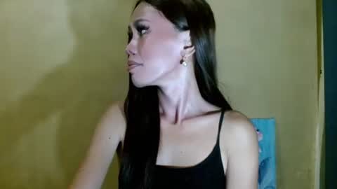 Snapshot of cindy_69xoxo chatting on 03/04/26, 10:32 Cindy online show from 03/04/26, 10:32