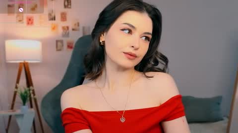Snapshot of cindyclub_ chatting on 06/07/26, 03:21 Rebbeka online show from 06/07/26, 03:21