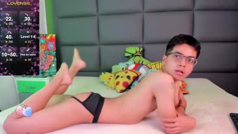 Snapshot of cinnamon_boyx chatting on 03/08/25, 09:08 Cinna Boy online show from 03/08/25, 09:08