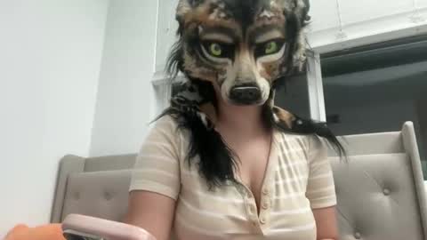 Snapshot of cinnanicos chatting on 11/08/25, 06:57 Nicky online show from 11/08/25, 06:57