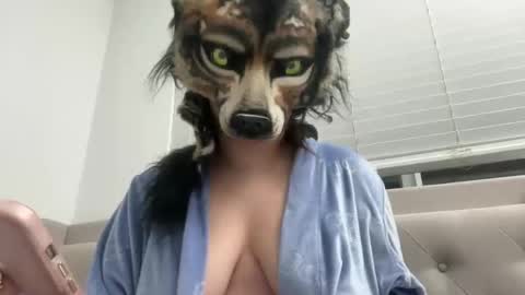 Snapshot of cinnanicos chatting on 11/09/25, 06:55 Nicky online show from 11/09/25, 06:55