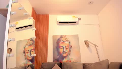 Cintia online show from 12/04/25, 10:13