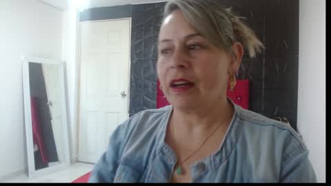 Snapshot of cinthia1609 chatting on 01/19/25, 02:17 cinthia1609 online show from 01/19/25, 02:17