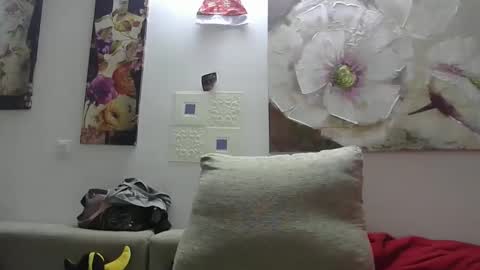 cinthia2525 online show from 01/06/25, 11:29