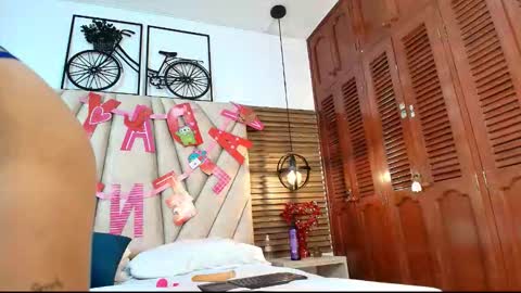 Snapshot of cinthiabaker chatting on 09/18/25, 11:23 cinthiabaker online show from 09/18/25, 11:23