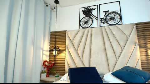 Snapshot of cinthiabaker chatting on 10/07/25, 11:29 cinthiabaker online show from 10/07/25, 11:29