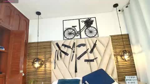 Snapshot of cinthiabaker chatting on 11/07/25, 11:32 cinthiabaker online show from 11/07/25, 11:32