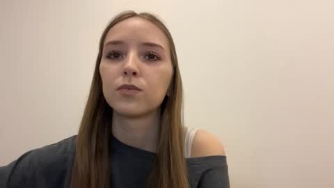 Snapshot of cinthiaprysock chatting on 04/22/26, 02:29 Aurora online show from 04/22/26, 02:29