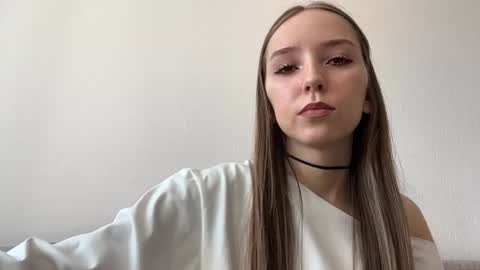 Snapshot of cinthiaprysock chatting on 04/30/26, 03:35 Aurora online show from 04/30/26, 03:35