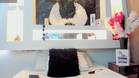 Snapshot of cinthya_mjs chatting on 09/23/25, 12:08 Cinthya  online show from 09/23/25, 12:08