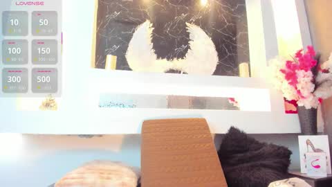 Snapshot of cinthya_mjs chatting on 11/11/25, 12:05 Cinthya online show from 11/11/25, 12:05