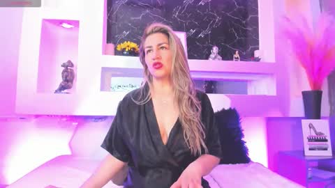 Snapshot of cinthya_mjs chatting on 02/24/26, 12:36 Cinthya online show from 02/24/26, 12:36