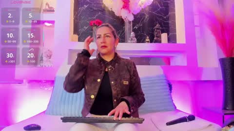 Snapshot of cinthya_mjs chatting on 04/16/26, 12:39 Cinthya online show from 04/16/26, 12:39