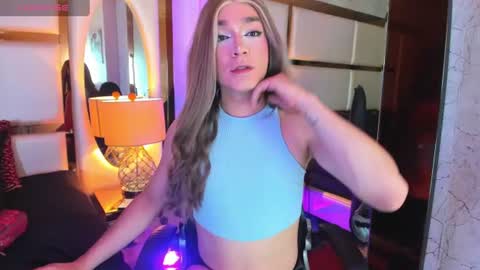 Snapshot of cinthya_walker1 chatting on 06/15/26, 03:03 cinthya_walker1 online show from 06/15/26, 03:03