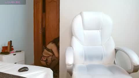 Snapshot of cintia_hills chatting on 12/07/24, 08:00 Cintia Hills online show from 12/07/24, 08:00