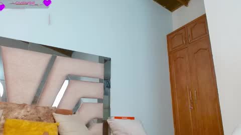 Snapshot of cintia_hills chatting on 12/10/24, 09:44 Cintia Hills online show from 12/10/24, 09:44