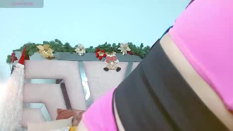 Snapshot of cintia_hills chatting on 12/19/24, 04:02 Cintia Hills online show from 12/19/24, 04:02