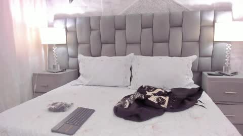 CintiaCollins  online show from 02/13/25, 09:06