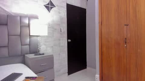 CintiaCollins  online show from 02/14/25, 10:14