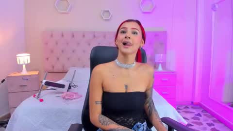 CintiaCollins  online show from 11/04/25, 09:36