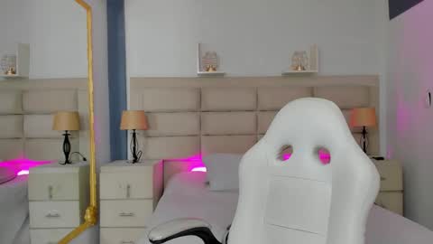 Snapshot of cintiacolins chatting on 12/03/25, 08:40 CintiaCollins online show from 12/03/25, 08:40