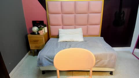 Circe Cherry online show from 01/15/25, 12:51