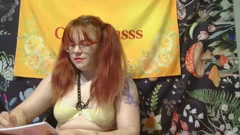 Snapshot of ciricesinsss chatting on 01/19/25, 07:26 Circe online show from 01/19/25, 07:26