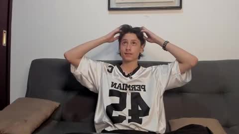 cirosky_elchicopolla online show from 12/01/25, 04:39