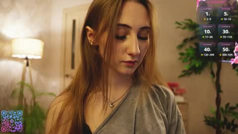 Snapshot of cirrusi chatting on 04/01/26, 02:25 Little Amy online show from 04/01/26, 02:25