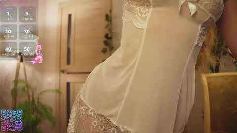 Snapshot of cirrusi chatting on 04/02/26, 01:09 Little Amy online show from 04/02/26, 01:09