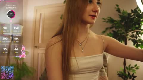 Snapshot of cirrusi chatting on 04/17/26, 01:14 Little Amy online show from 04/17/26, 01:14