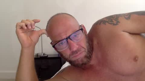 . online show from 10/08/25, 10:18