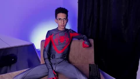 cj_davis1 online show from 09/12/25, 01:28