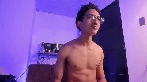 Snapshot of cj_davis1 chatting on 11/03/25, 06:47 cj_davis1 online show from 11/03/25, 06:47