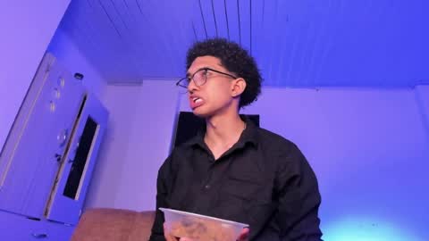 Snapshot of cj_davis1 chatting on 03/31/26, 02:35 cj_davis1 online show from 03/31/26, 02:35