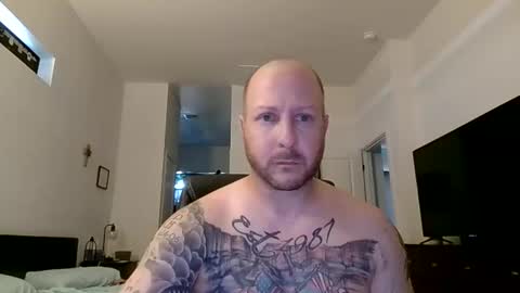 Snapshot of cjlaz1987 chatting on 04/27/26, 09:13 cjlaz1987 online show from 04/27/26, 09:13