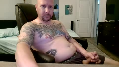 Snapshot of cjlaz1987 chatting on 06/30/26, 09:05 cjlaz1987 online show from 06/30/26, 09:05
