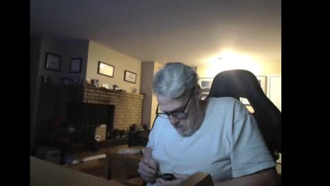 Snapshot of cjscout chatting on 12/16/24, 08:52 cjscout online show from 12/16/24, 08:52