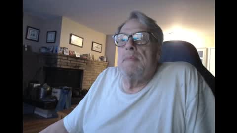 Snapshot of cjscout chatting on 01/17/25, 02:08 cjscout online show from 01/17/25, 02:08