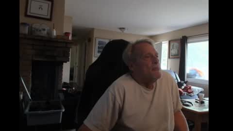 Snapshot of cjscout chatting on 09/18/25, 10:56 cjscout online show from 09/18/25, 10:56